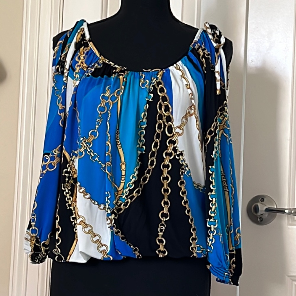 Cache cold shoulder nautical chain print top